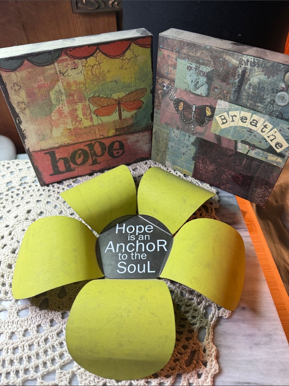 Hope Anchor to the Soul Wall Flower - Green